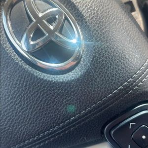 Meet your Posher, Tia